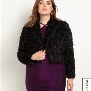 ✨Beautiful cropped faux fur coat✨